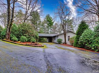 40 Dixon Dr, Highlands, NC 28741