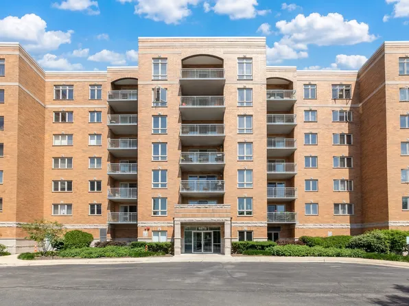 6815 N Milwaukee Ave APT 605, Niles, IL 60714