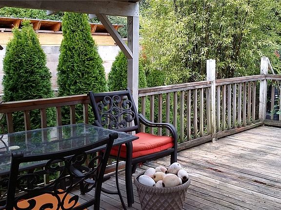 4th image of 3195 Glacier Ln