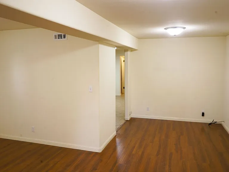 3231 Encinal Ave — Photo 16