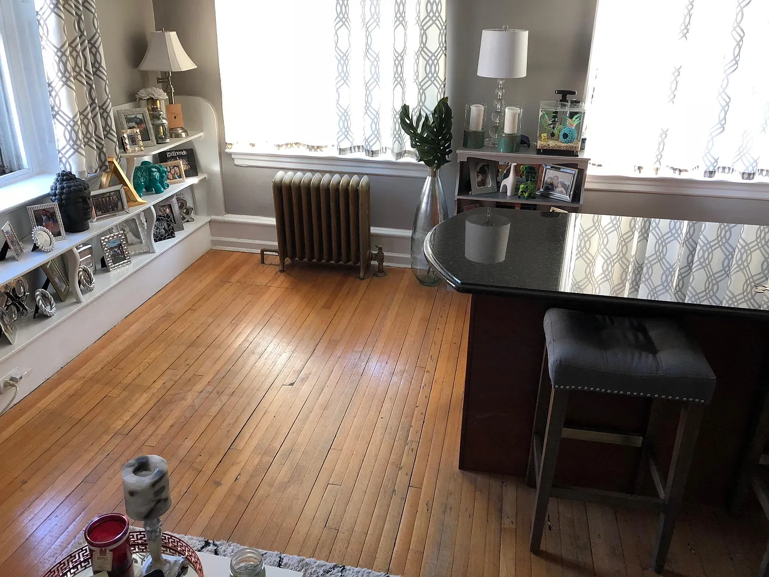 1 bed, 750 sqft, $1,800 — Photo 2