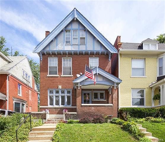 1st image of 3939 Russell Blvd