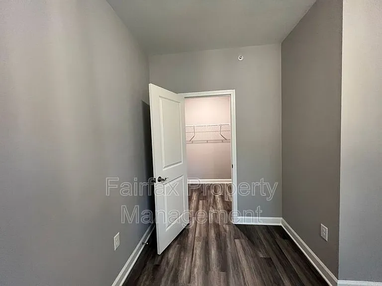 518 Boone St #104 — Photo 25