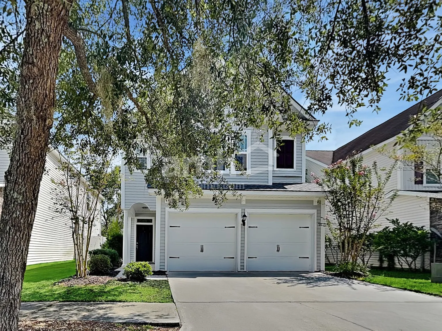 3 bed, 2.5 bath, 1692 sqft, $2,310 — Photo 1