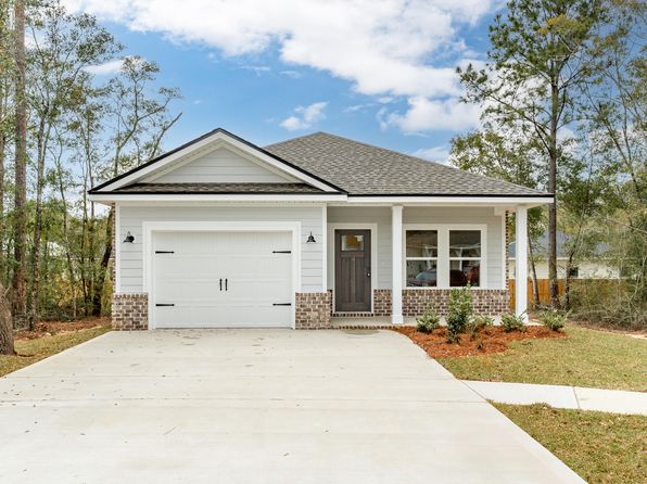 386 Four Mile Rd, Freeport, FL 32439