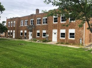 350 County Line Rd, Lee, IL 60530