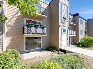 315 W Heritage Dr SE #319, Calgary, AB T2H1N2
