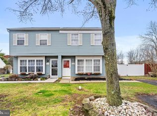 1120 Farmhouse Ln, Quakertown, PA 18951