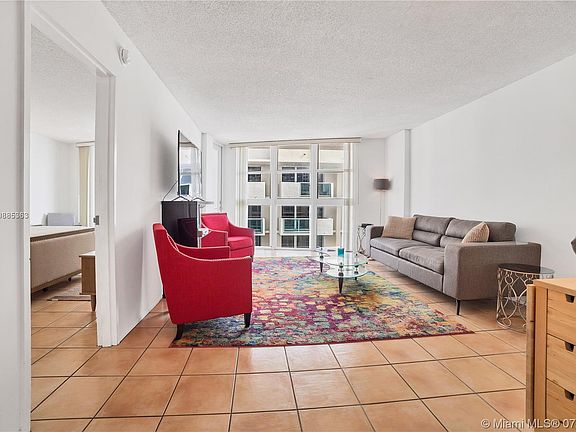 2nd image of 1228 West Ave APT 1514
