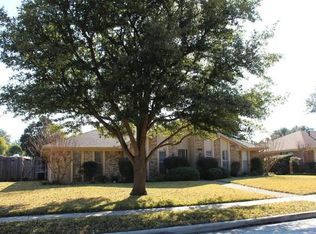 806 Rainbow Dr, Richardson, TX 75081