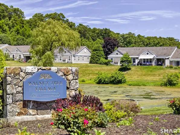 128 Louis Hill Road #128, Newtown, CT 06482