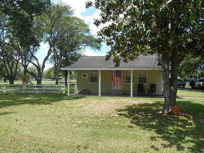 346 Della St, El Campo, TX, 77437