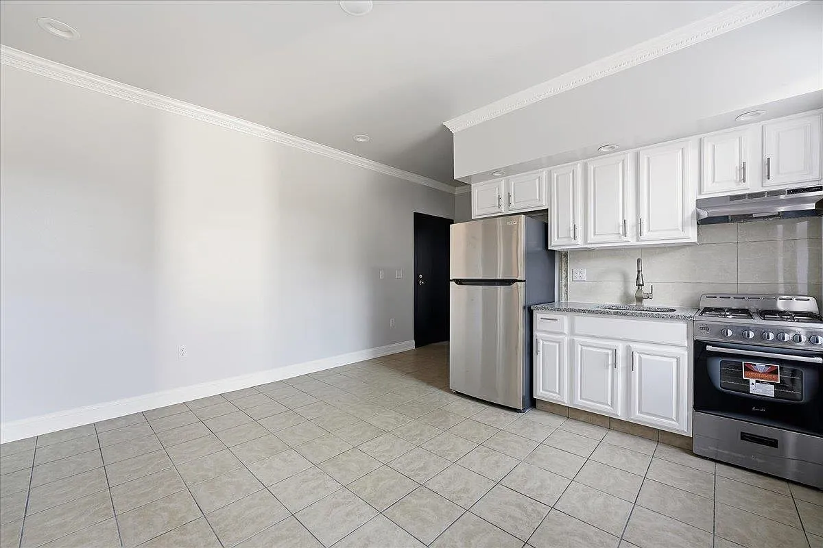 Building Photo - 3-5 Potter Pl #2B