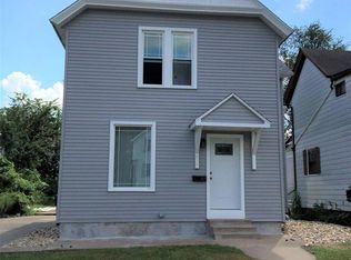 813 E 15th St, Davenport, IA