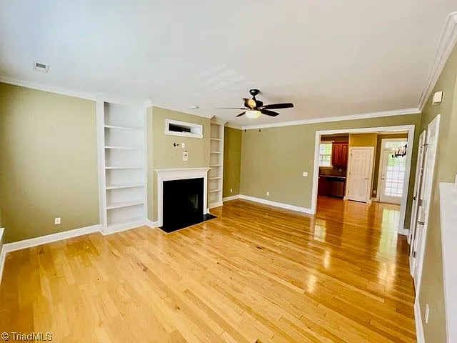 2 bed, 2.5 bath, $1,700 — Photo 2