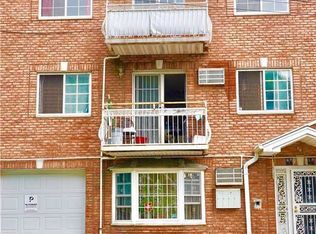 87-13 164th St, Jamaica, NY 11432