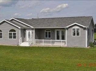 104 Kavika Dr, Ligonier, IN 46767