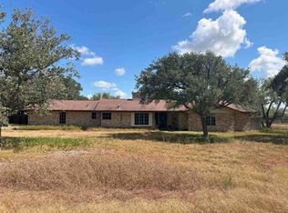 5290 Falcon Ln, Robstown, TX 78380