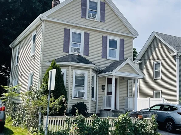 267 Calvary St, Waltham, MA 02453