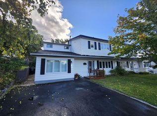 14 Wadland Crescent, St John's, NL A1A2J6