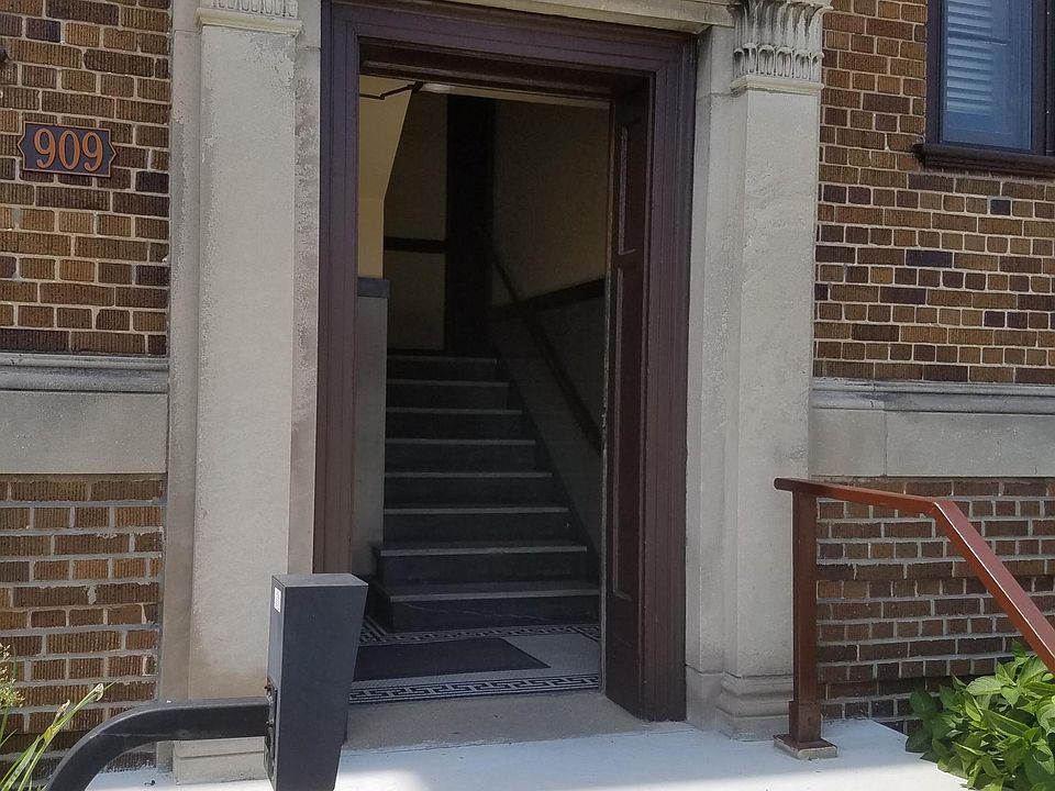 Historic 1913 Building