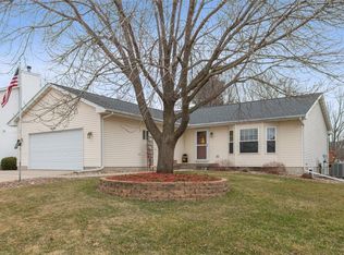 3125 4th St, Marion, IA 52302