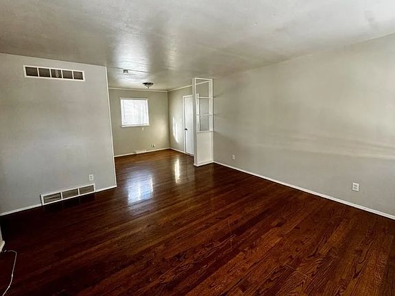 4th image of 8602 Bristol Ave