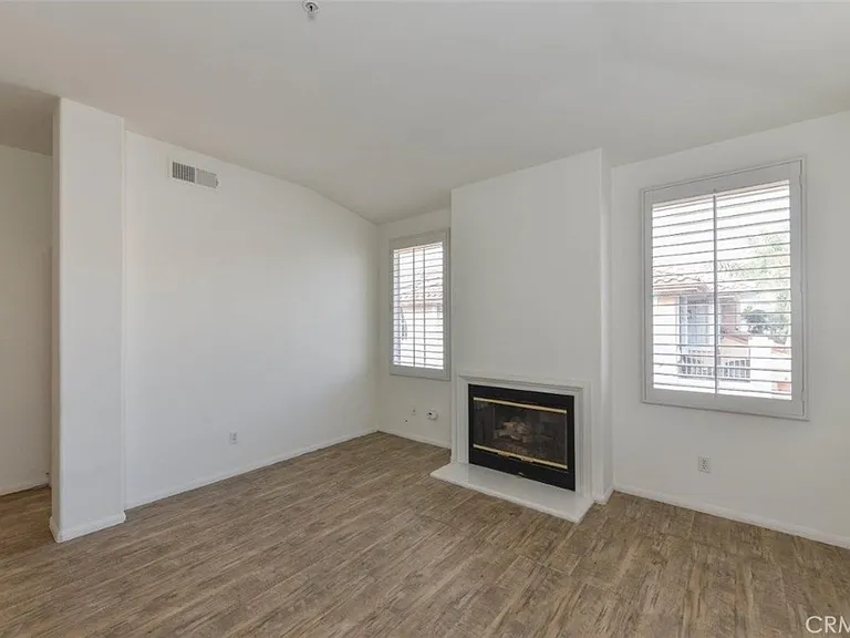 3400 Ladrillo Aisle — Photo 4