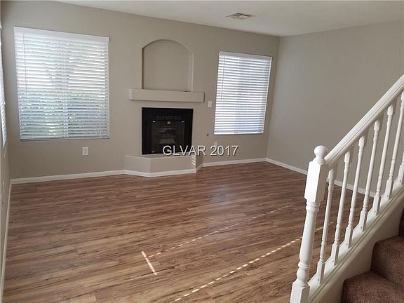 5th image of 923 Graceful Moon Ave