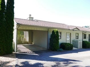 24A Mint Lake Ct W, Franklin, NC 28734