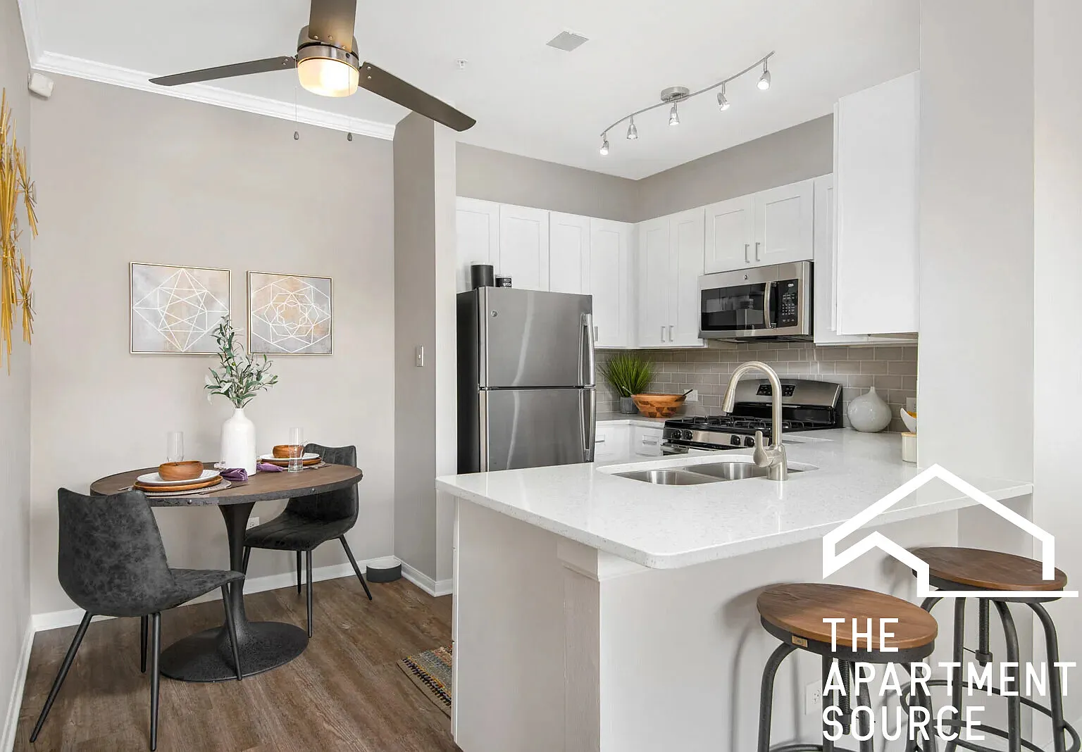 2 bed, 2.0 bath, 1146 sqft, $2,151 — Photo 1