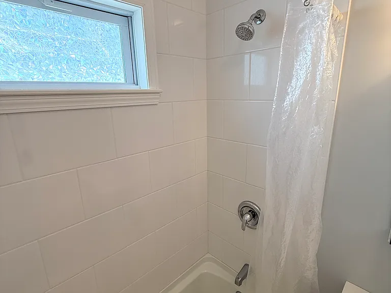 226 Whiting Ln #2 — Photo 17