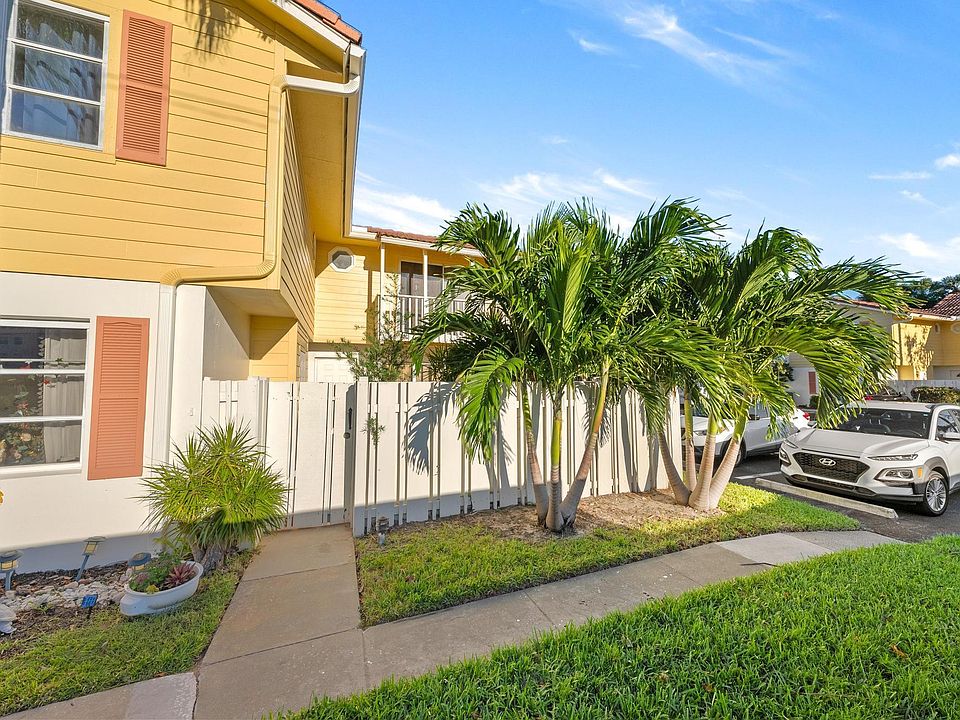 1st image of 169 Seabreeze Circle