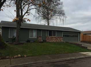 1575 Edison Ave, Cottage Grove, OR 97424