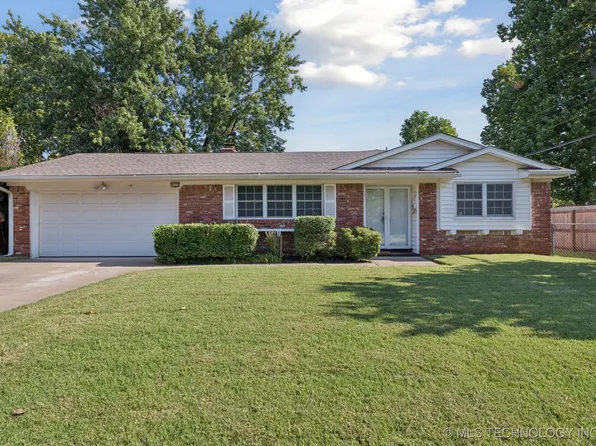 8573 E 32nd St, Tulsa, OK 74145