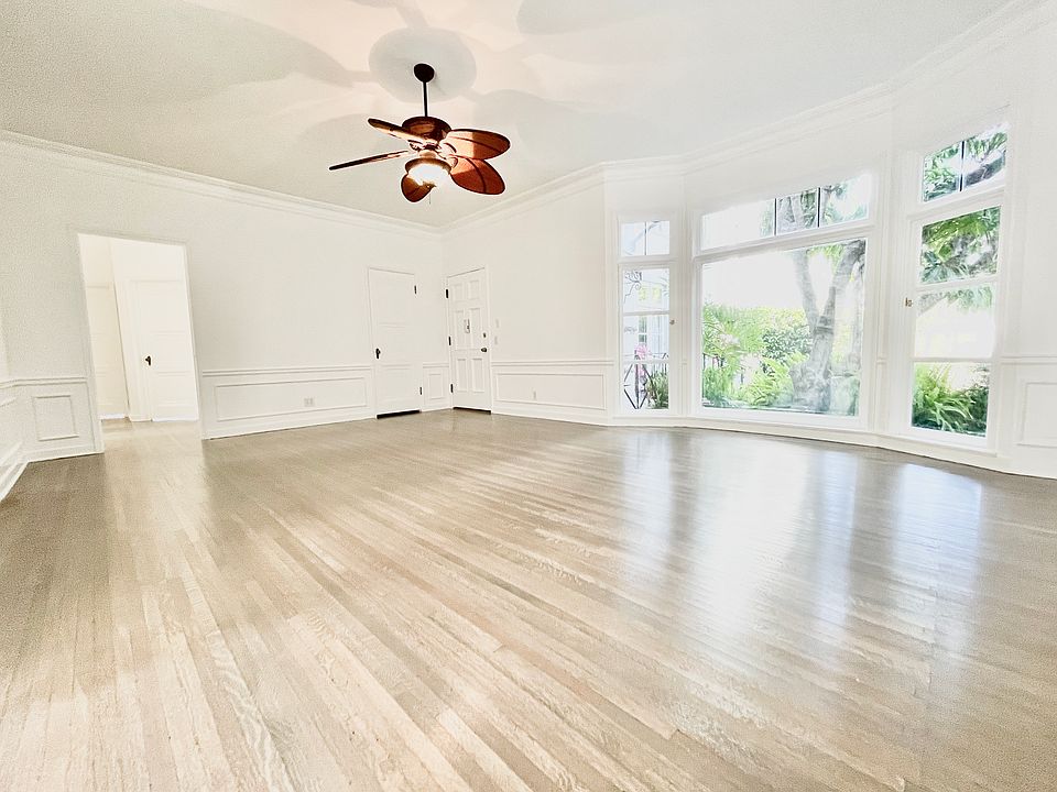 1st image of 1403 N Laurel Ave #B