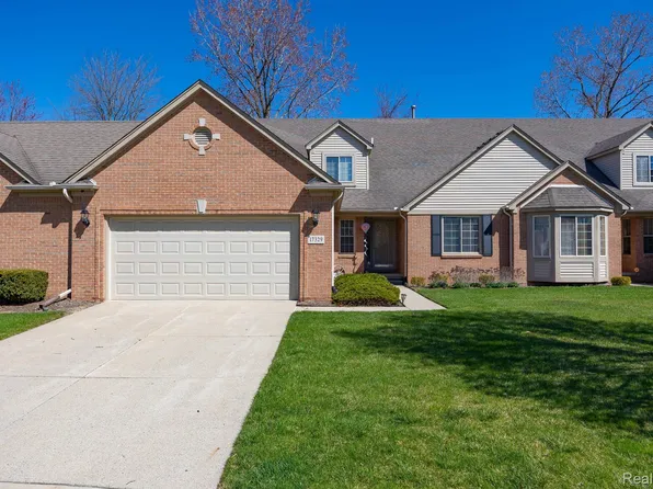 17329 Averhill Blvd, Macomb, MI 48042