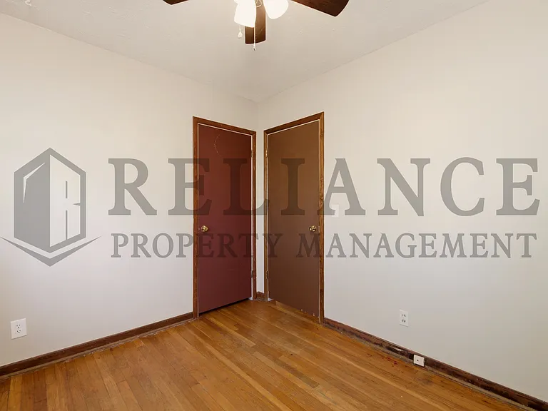 4853 S Madison Ave — Photo 31
