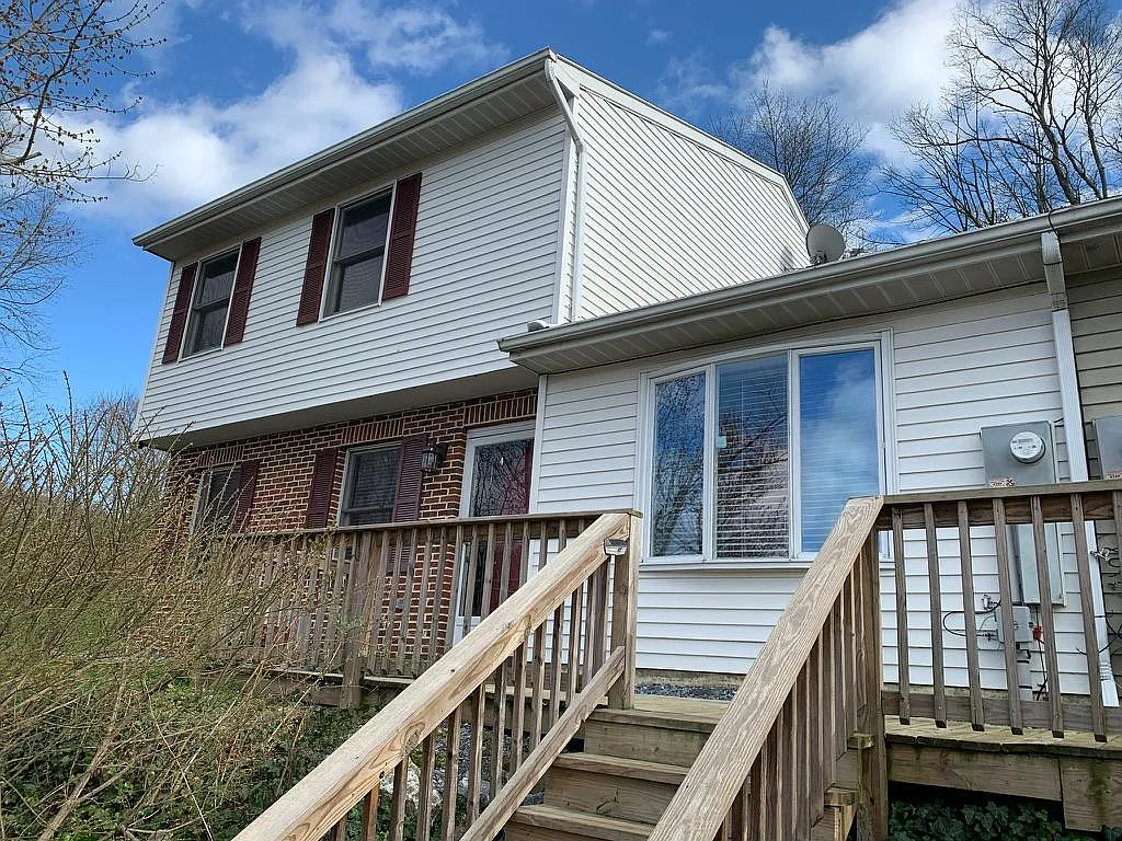 10 Amber Ct photo 1