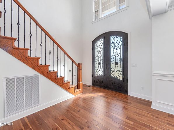 5166 Middlefork Rd, Luray, TN 38352