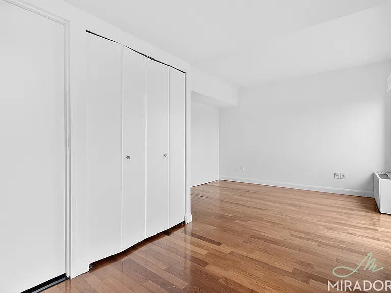 290 3rd Ave #19E — Photo 6