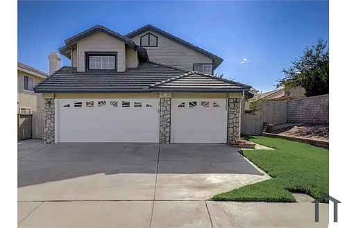 45308 Pickford Ave Photo 1