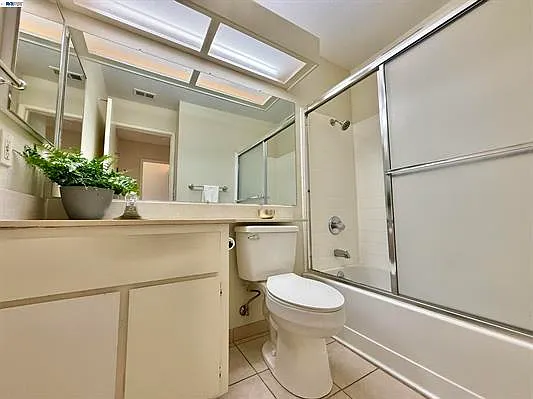 3835 Yorkshire St — Photo 26