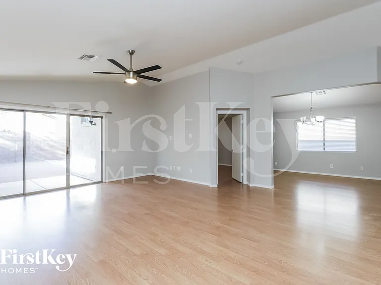 8634 E Natal Ave — Photo 2