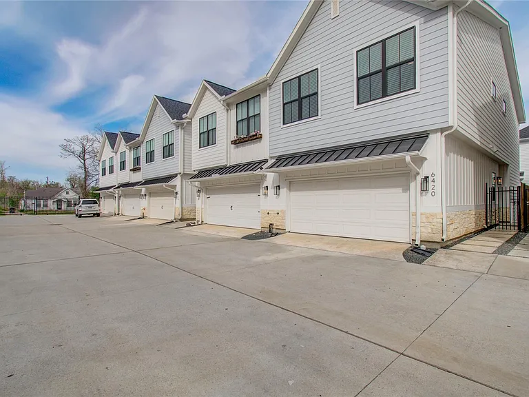 6420 Highland Pine Ln — Photo 35