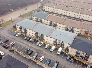 5101 N East River Rd UNIT 1J, Chicago, IL 60656