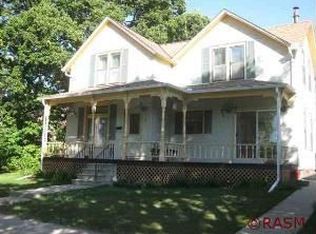 917 N 5th St, Mankato, MN 56001