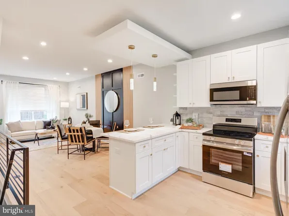 1933 N Leithgow 35 St, Philadelphia, PA 19122