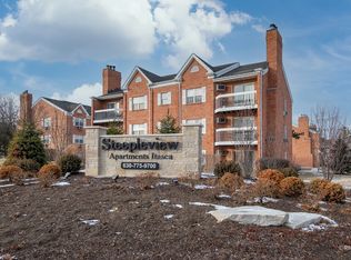 244 S Rush St #3B, Itasca, IL 60143
