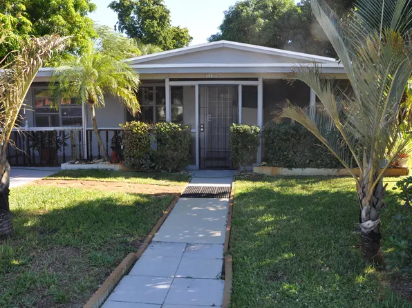 2106 NE 3rd St, Boynton Beach, FL 33435